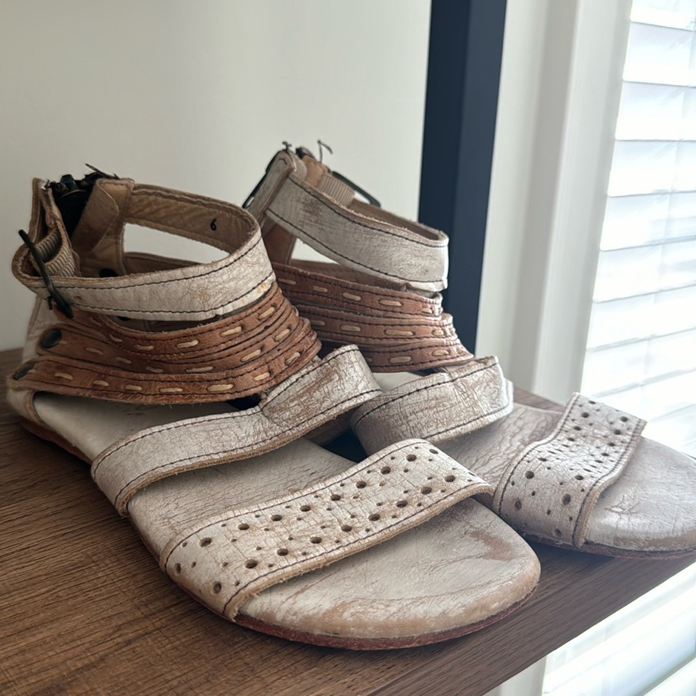 BedStu Leather Sandals
